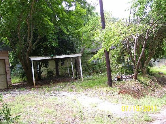 2nd image of 724 Broyles St