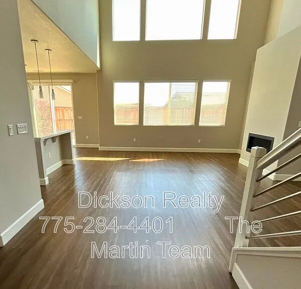 1200 Silver Coyote Dr — Photo 2