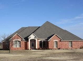 1352 SW Paint Rd, Cache, OK 73527