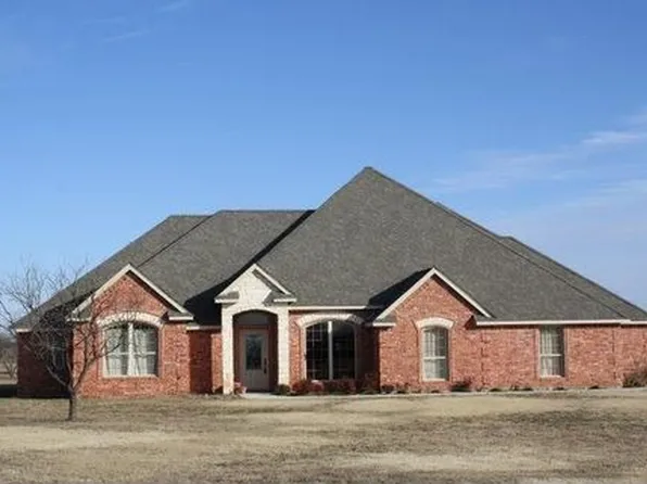 1352 SW Paint Rd, Cache, OK 73527