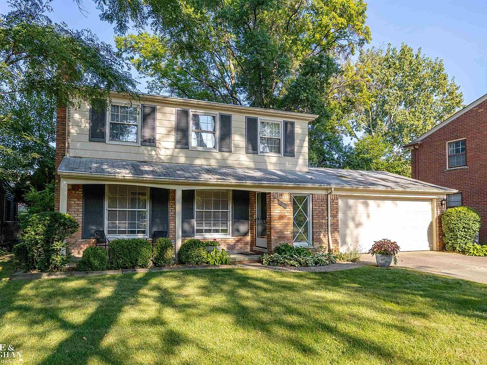 1st image of 880 Lakeland Ct