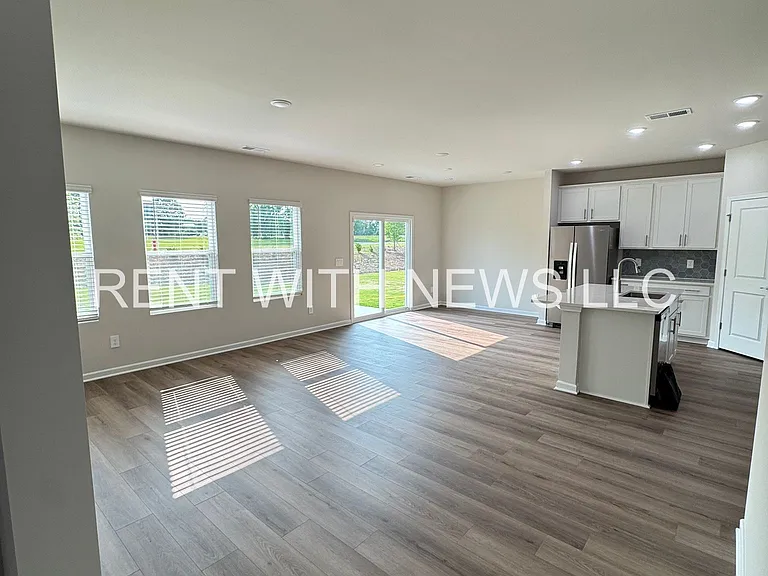 539 White Birch Ln — Photo 9