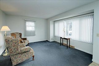 3rd image of 8765 E De Ave