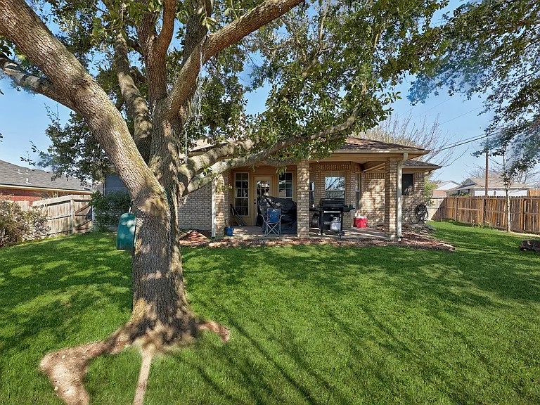 5301 Williams Dr — Photo 18