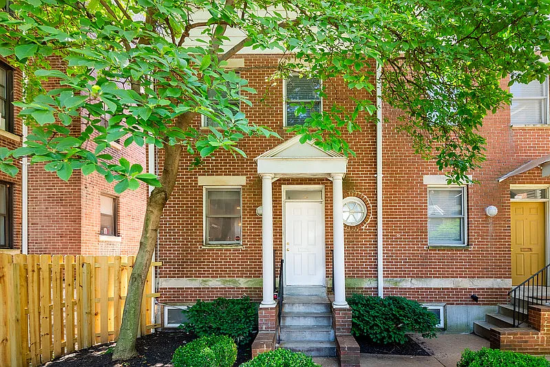 3 bed, 1617 sqft, $2,450 — Photo 1