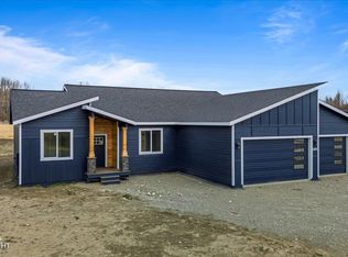11835 E Apple Cir, Palmer, AK 99645