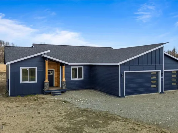 11835 E Apple Cir, Palmer, AK 99645