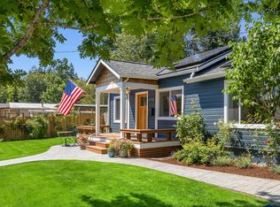6752 NE Center St, Suquamish, WA 98392