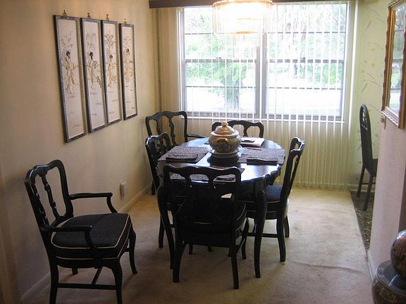 3rd image of 236 Upminster Cir