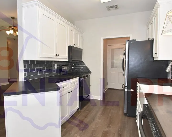 2214 Arabella St — Photo 9