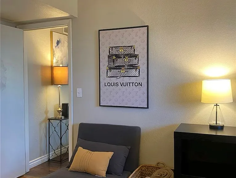 615 S Royal Crest Cir #8 — Photo 9