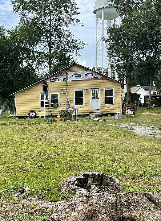 1st image of 415 Jefferson Ave