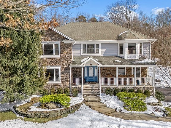 3rd image of 186 Tyrpak Road