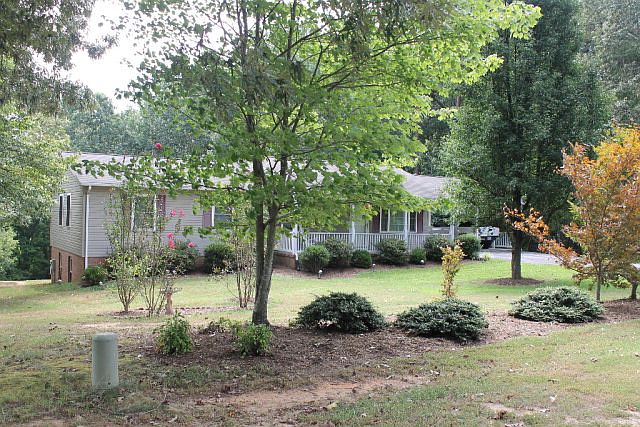 1st image of 351 Deerwood Dr