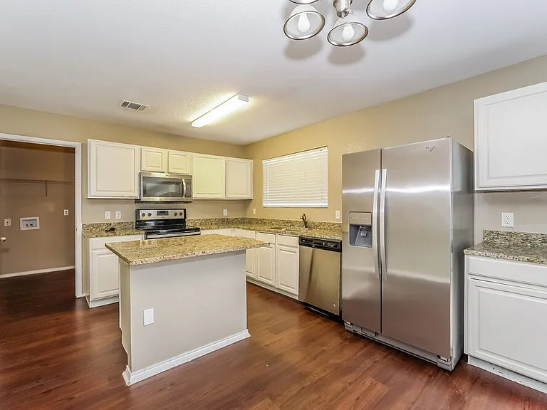 1622 Withers Way — Photo 8
