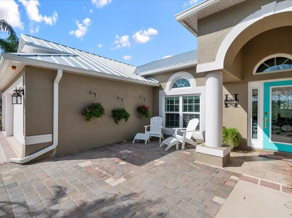 2604 Palm Lakes Avenue, Fort Pierce, FL 34981