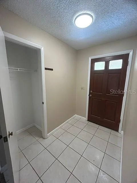3 bed, 2.0 bath, 1556 sqft, $2,450 — Photo 2