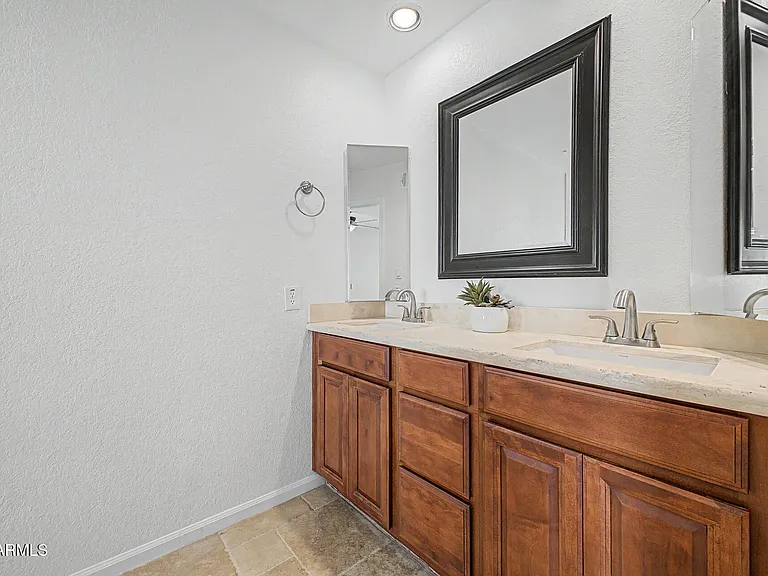 5134 N 78th Pl — Photo 14