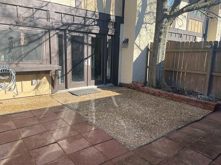 1373 Heritage Lndg — Photo 35