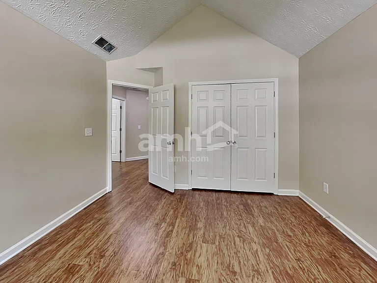 2166 Blueberry Ln — Photo 16