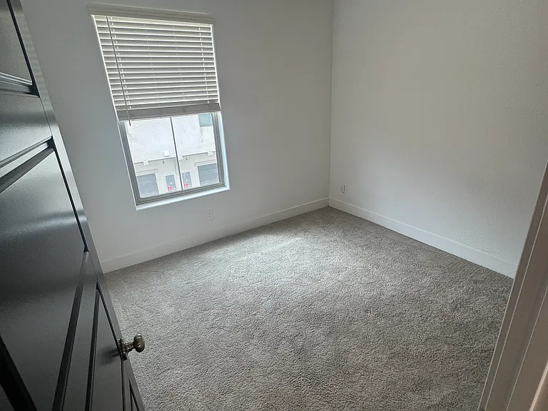 2866 E Teaberry Dr — Photo 14