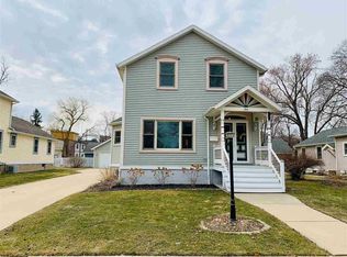 806 Crooks St, Green Bay, WI 54301
