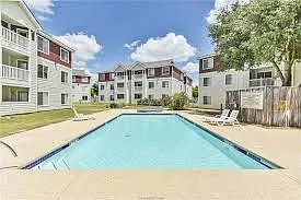 4 bed, 1236 sqft, $1,800 — Photo 1