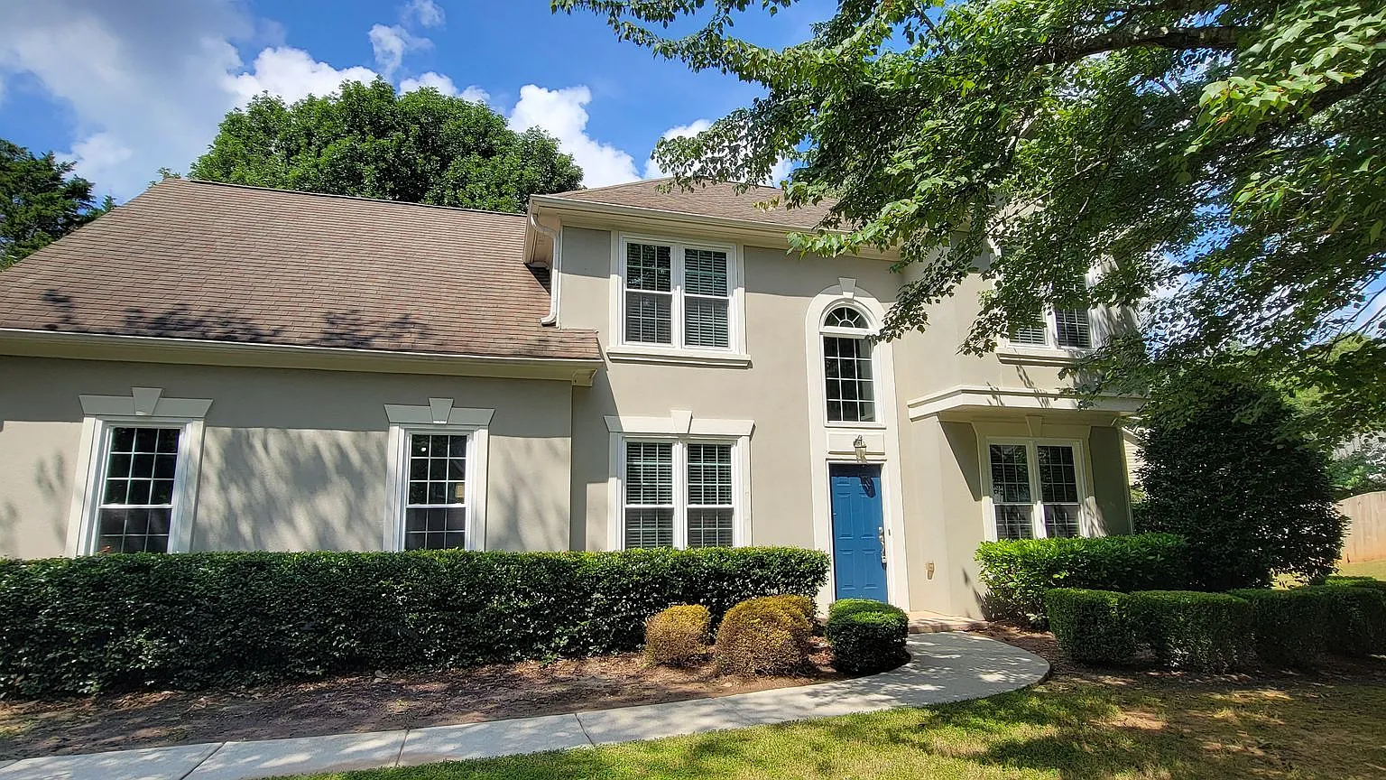 Fantastic Schools! Convenient location! — Photo 1