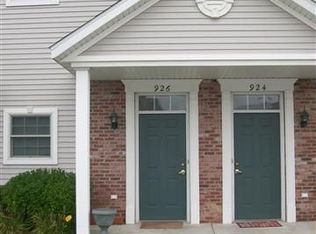 926 W Trailcreek Dr, Peoria, IL 61614