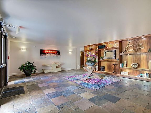 4th image of 1812 West Ave Suite 107