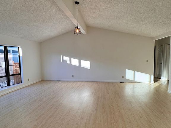 5th image of 8178 Willow Street #8178