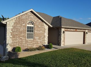 2106 S Gristmill Ct, Ozark, MO 65721