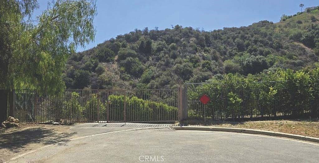3 Ambar Dr Lot 3