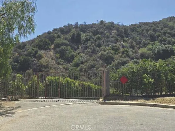 3 Ambar Dr Lot 3, Woodland Hills, CA 91364