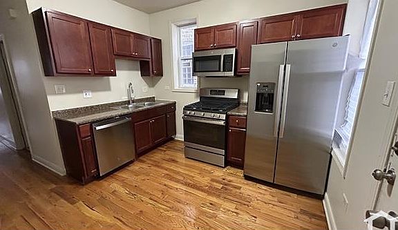 2nd image of 4829 W Van Buren St #2