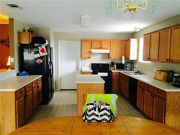 5th image of 229 Lake Texoma Dr