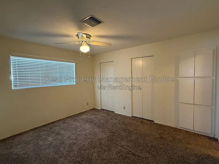 8916 N 11th St #A — Photo 11