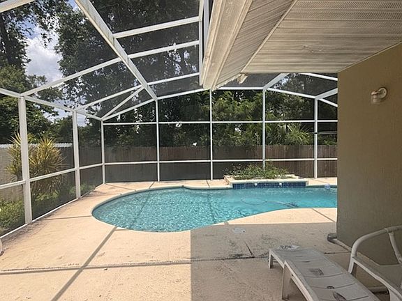 4th image of 4782 Windwood Dr