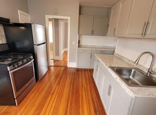 9 Oakland Ave #1, Cranston, RI 02910