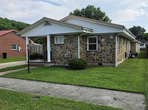 112 16th St, Elkins, WV 26241