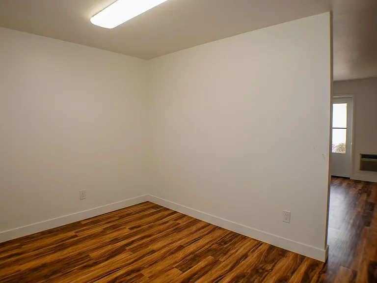228 Twin Oaks Ave — Photo 28