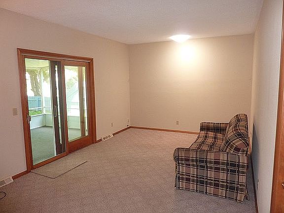4th image of 3930 Kimberton Dr