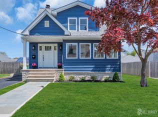 21 Market St, Edison, NJ 08817