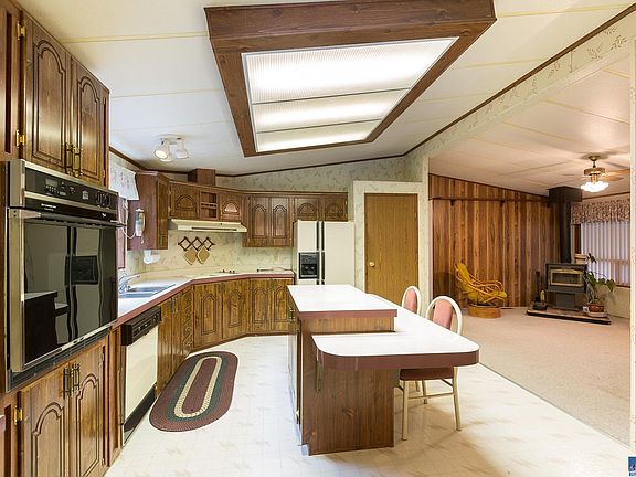 5th image of 102 Sea Bluff Ln