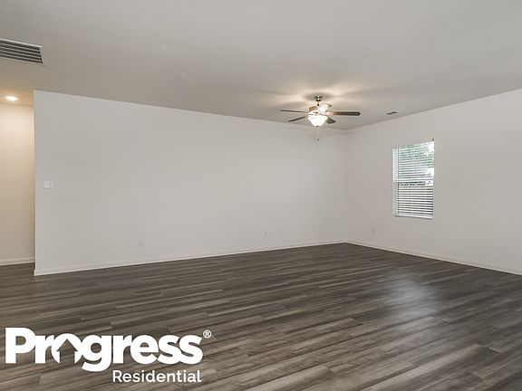4th image of 13324 Ysong Dr