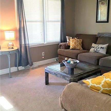 3rd image of 208 Cedarwood Dr