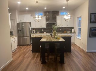 18201 Twin Falls Ln, Moseley, VA 23120