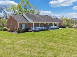 84 Braemar Dr, Daleville, VA 24083