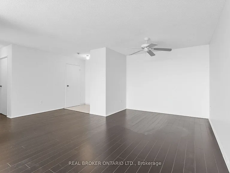 3 Rowntree Rd #2106 — Photo 5