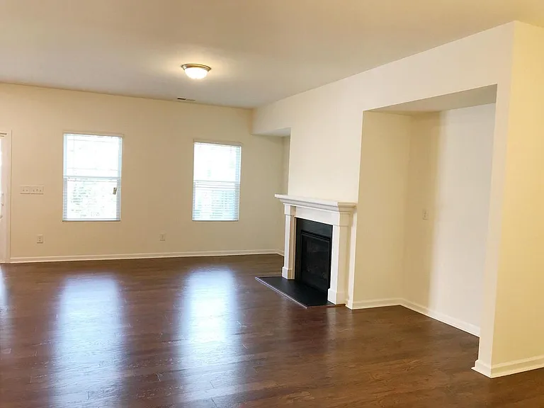 330 River Pine Dr — Photo 10